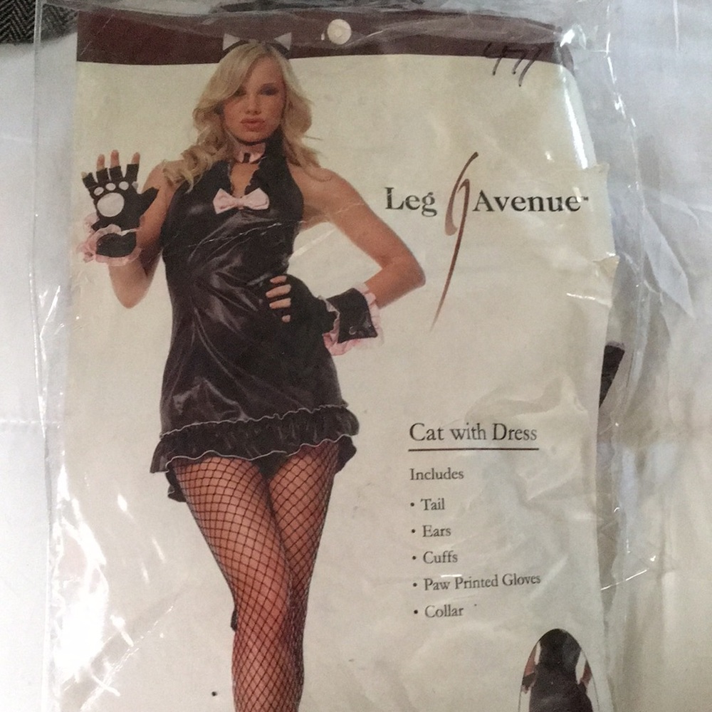 Kitty costume